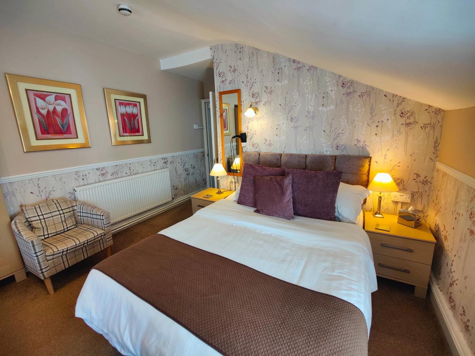 The Pack O' Cards Hotell Combe Martin Exteriör bild